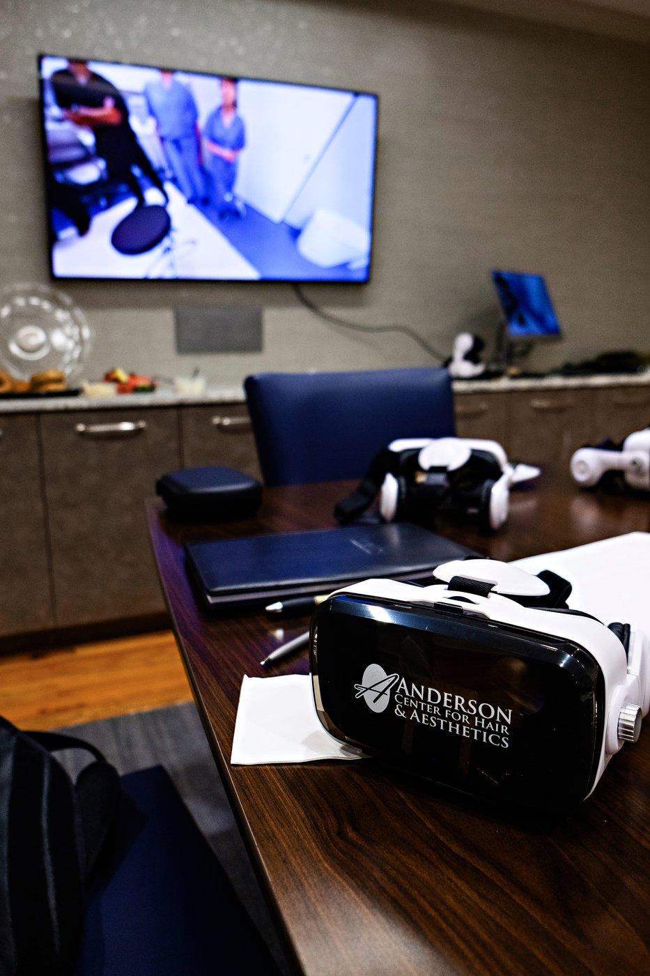 Dr. Ken Anderson teaches a Masters’ Class at the American Academy of Hair Restoration Surgery (AAHRS) in Alpharetta, GA in 2019.